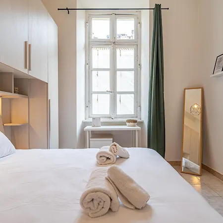 - 2 Bedrooms - Piazza Castello Turijn